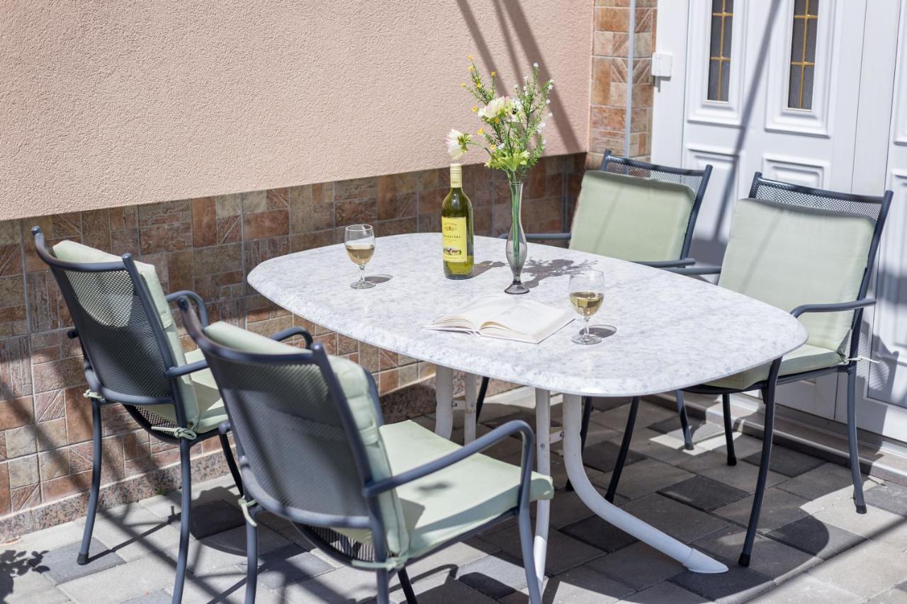 Apartments Valentino Βόντιτσε Εξωτερικό φωτογραφία